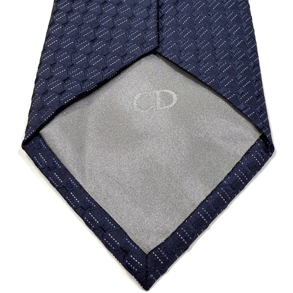Christian Dior Silk Tie Navy Blue Geometric Pattern Width: 3.5" Mens Formal - Picture 5 of 7
